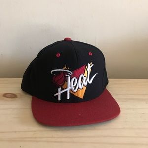 Mitchell & Ness Miami Heat Snapback Hat Men’s